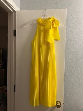 JM Studio by John Meyer Yellow Dress Label